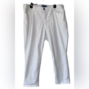 Democracy Ab Solution women’s 18 white stretchy denim capris